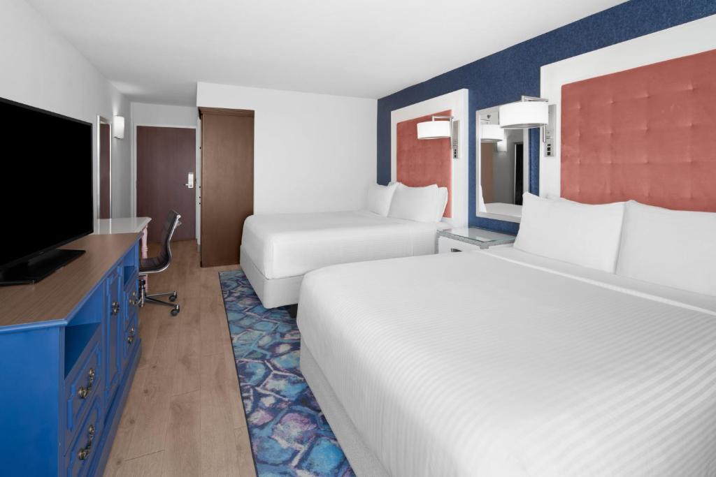 Hotel Indigo Charleston - Mount Pleasant, an IHG Hotel photo 3