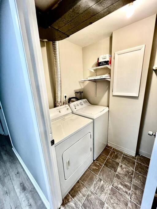 Cozy 2BR in Alexandria, VA photo 2