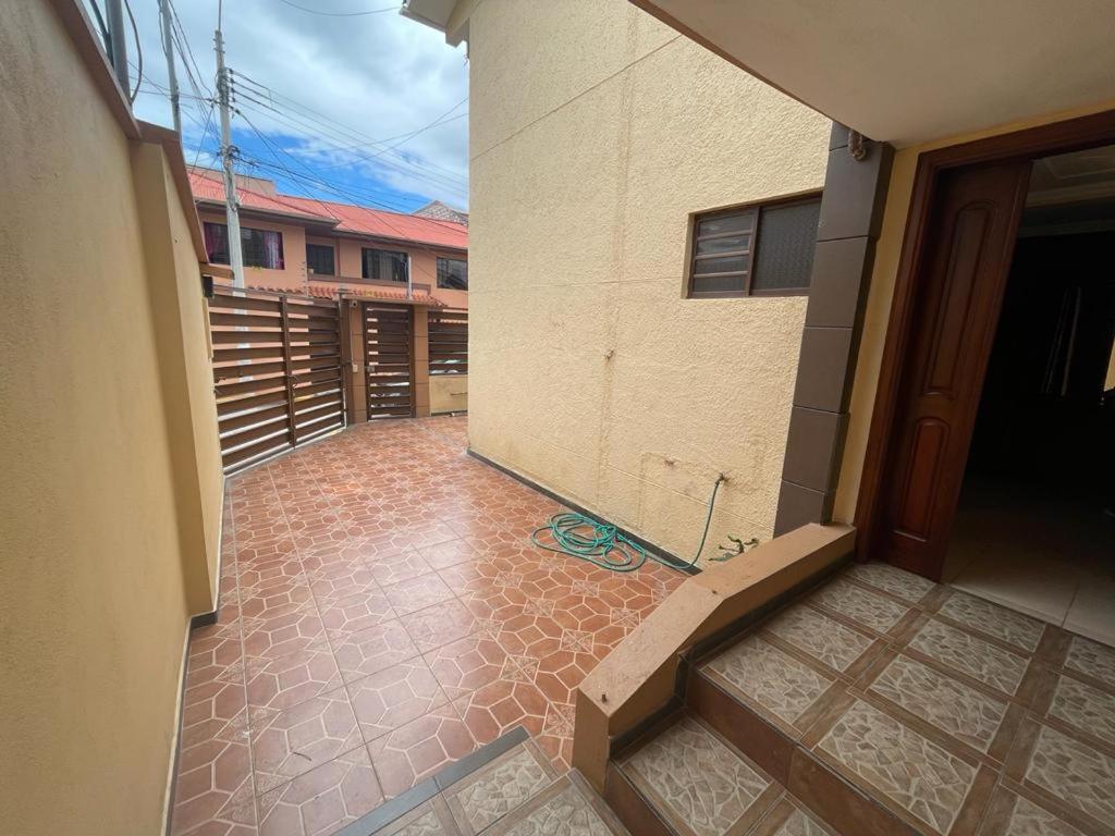 CASA NUEVA, CON DECORACIONES Y ACABADOS NUEVOS SOLO PARA FAMILIAS. photo 1