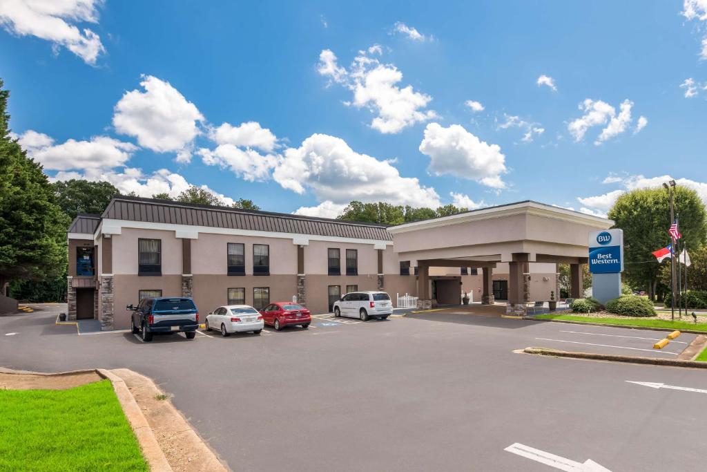 Best Western Albemarle Inn photo 2