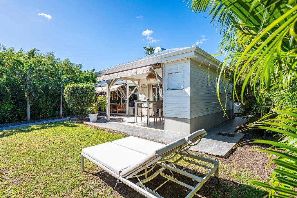Magnifique Bungalow et Jacuzzi au cœur des plages photo 3