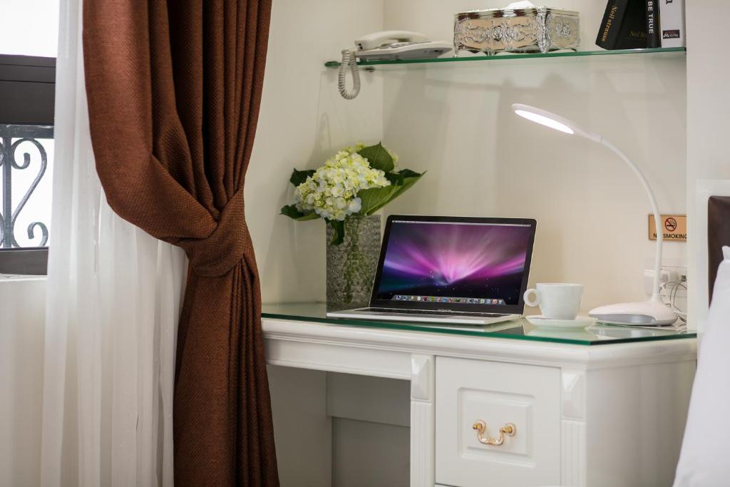 TrangTrang Premium Hotel & Sky Bar