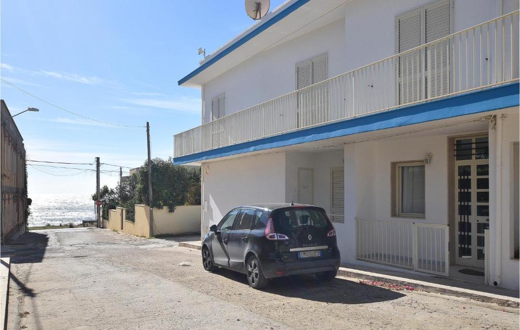 2 Bedroom Gorgeous Apartment In Donnalucata