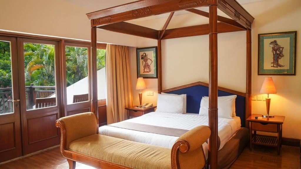 Lorin Solo Hotel Room Type - Three-Bedroom Bungalow