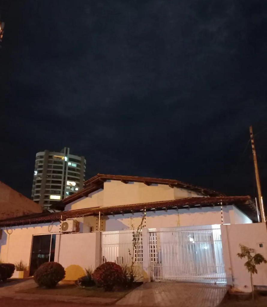 Casa com piscina em área nobre photo 2