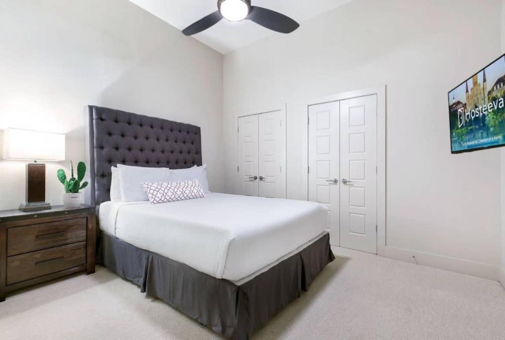 Pet-friendly Vibrant Condos Near French Quarter Image