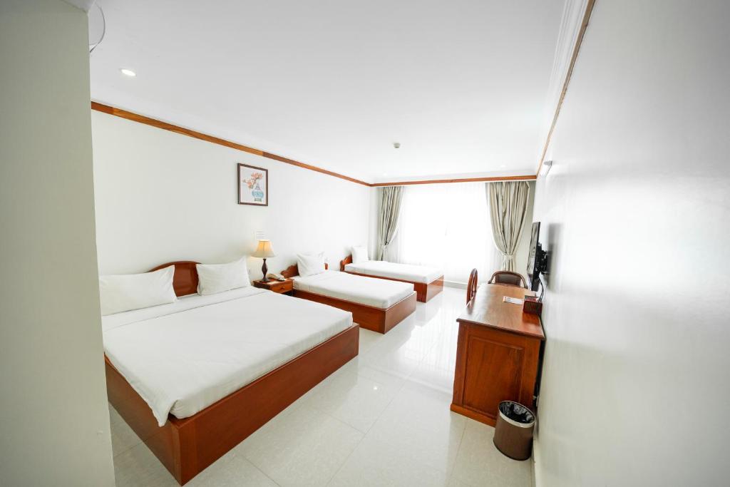 Pursat Riverside Hotel & Spa photo 3