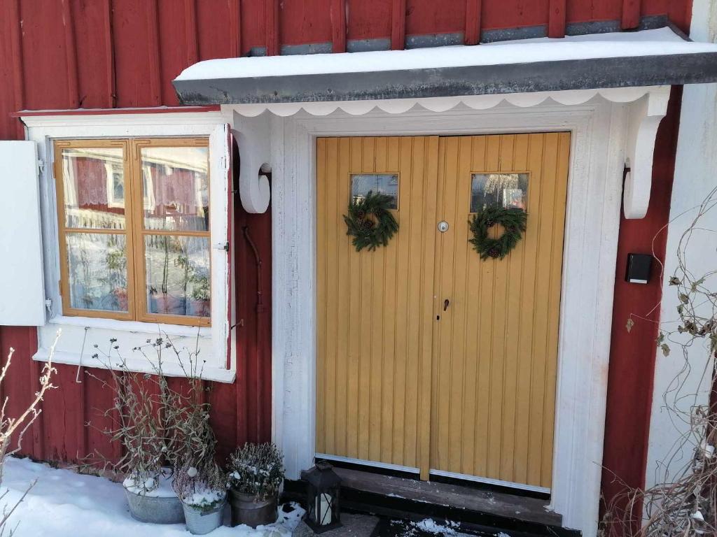 Stuga med lantlig känsla nära Örebro city photo 1