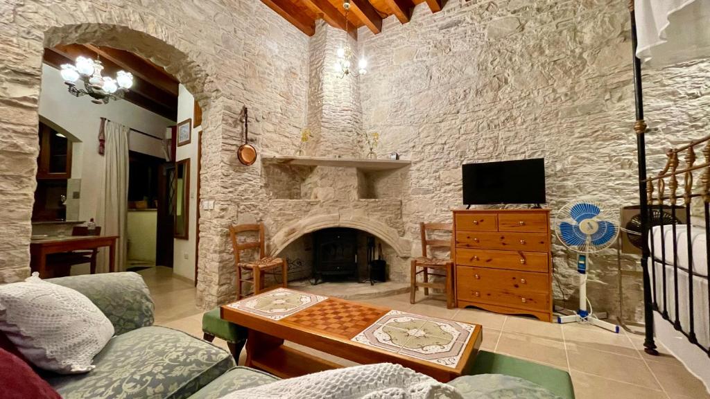 Juliet Suite by TrulyCyprus photo 1