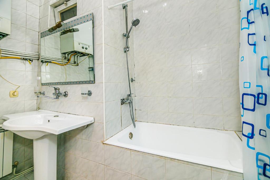 Monolit Apartment photo 4