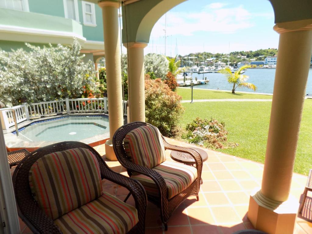The Pelican #3 - Spacious 2 bedroom 2,5 bath waterfront townhome in the heart of Rodney Bay, townhouse photo 2