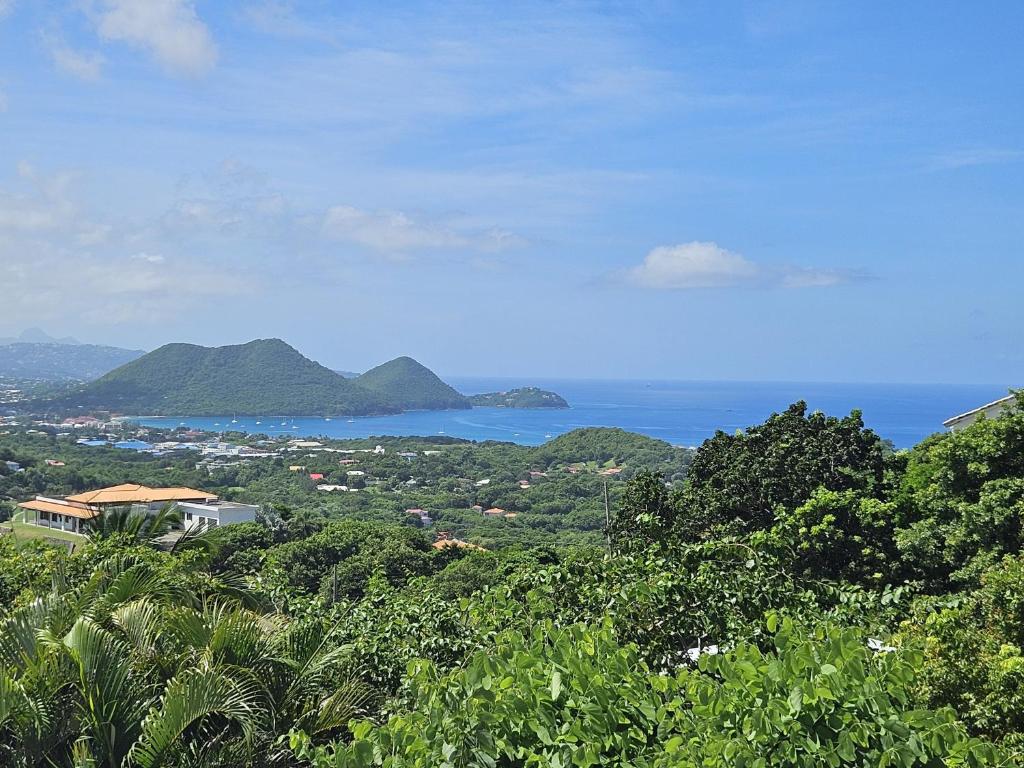 Zephyr Hill - 2 bedroom Villa with awe inspiring views villa photo 3