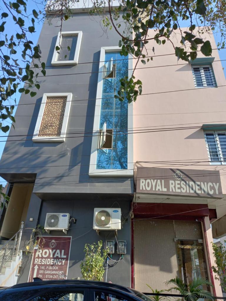 ROYAL RESIDENCY photo 3