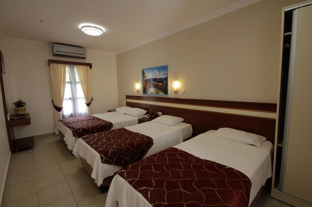 Amfora Hotel photo 1