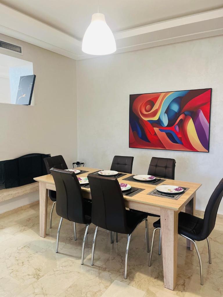 Chic & cosy Flat Near Airport lockbox fast wifi photo 2