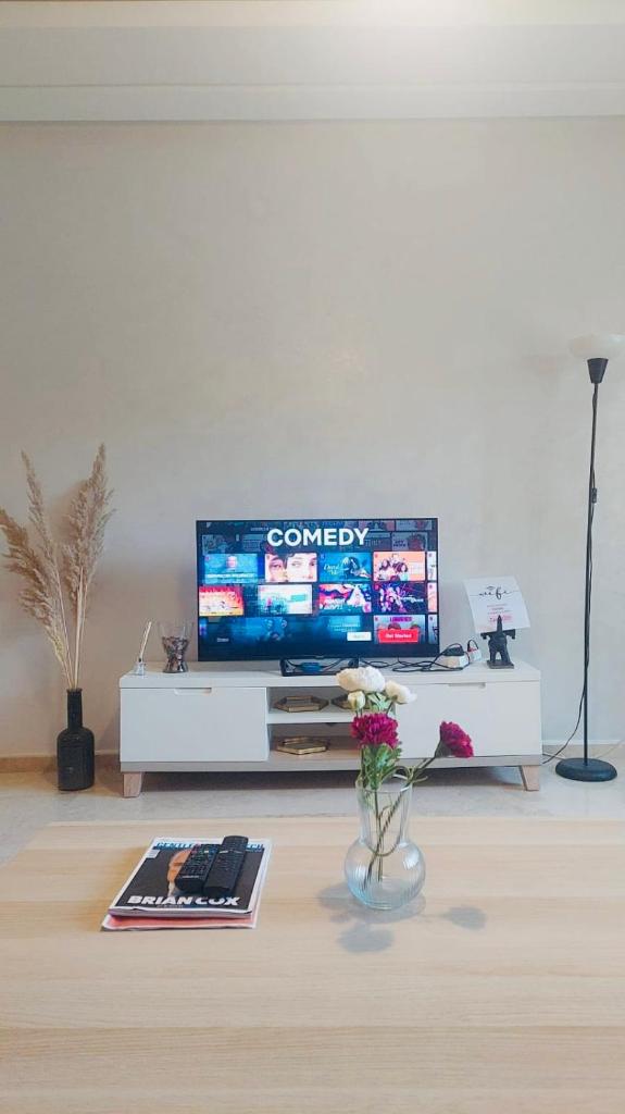 Chic & cosy Flat Near Airport lockbox fast wifi photo 1