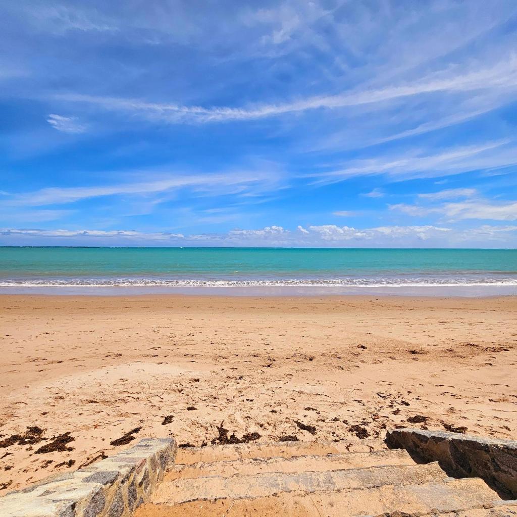 Romantic Sea Villa w/AMAZING SEA VIEW - DIRECTLY ON THE BEACH! photo 3
