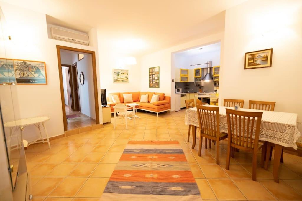 Pines Paradise at Blue Laguna Residence photo 1