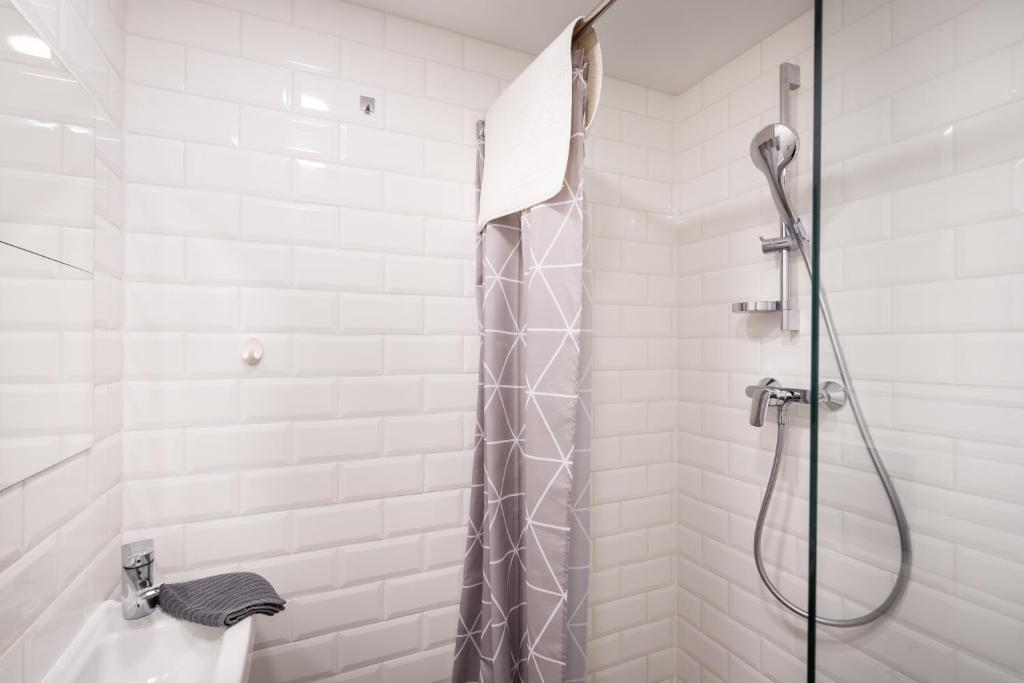 Grand Avenue Apartment Room Type - Studio
