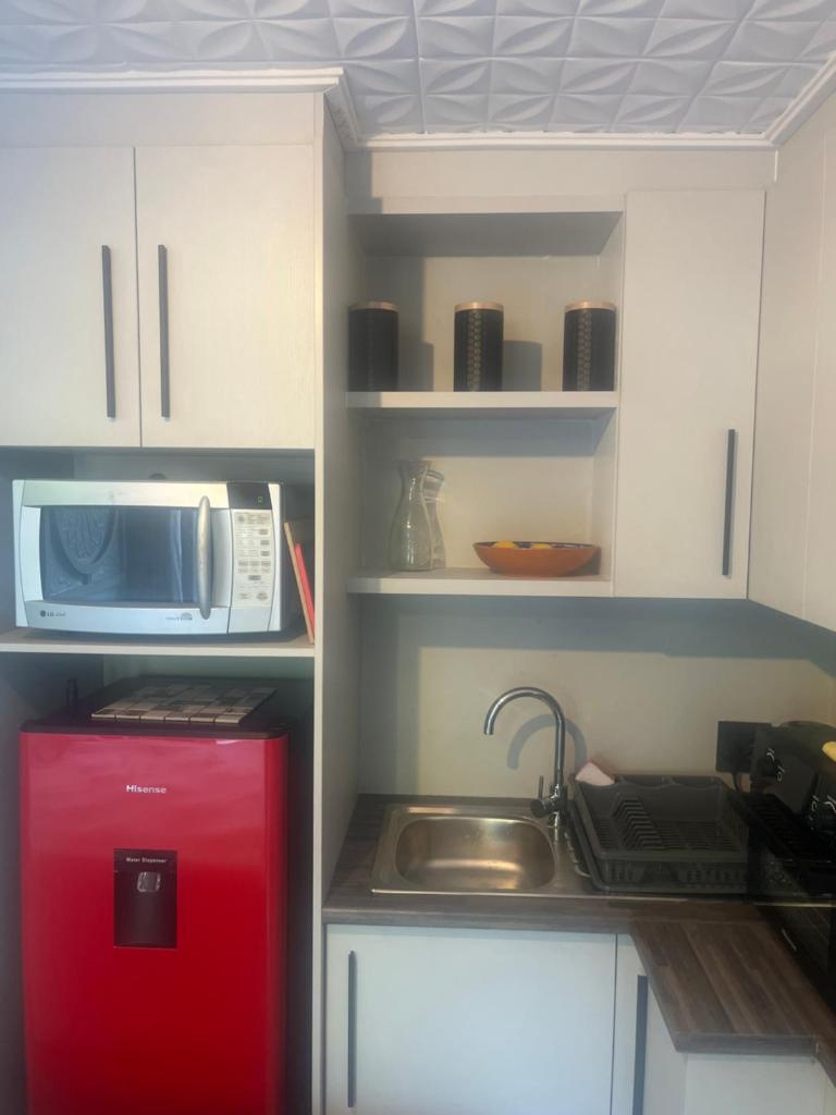28 on Symonds luxstudio 6 for couples with solar backup photo 4