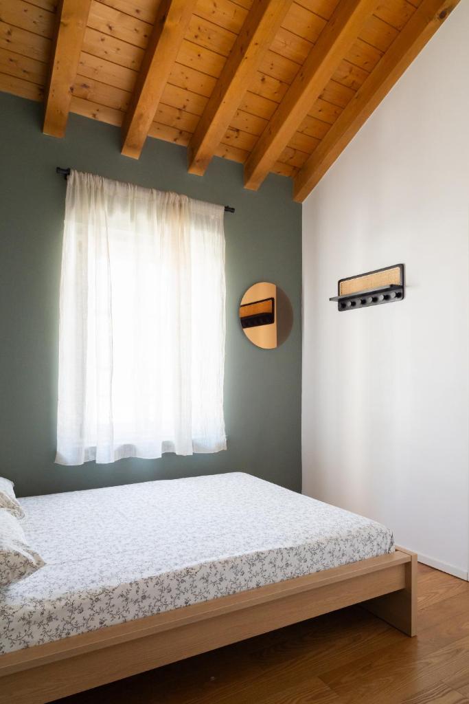 Double Private Parking, 2 Bedrooms & 2 Bathrooms - Elegant Apartment in Old Town
