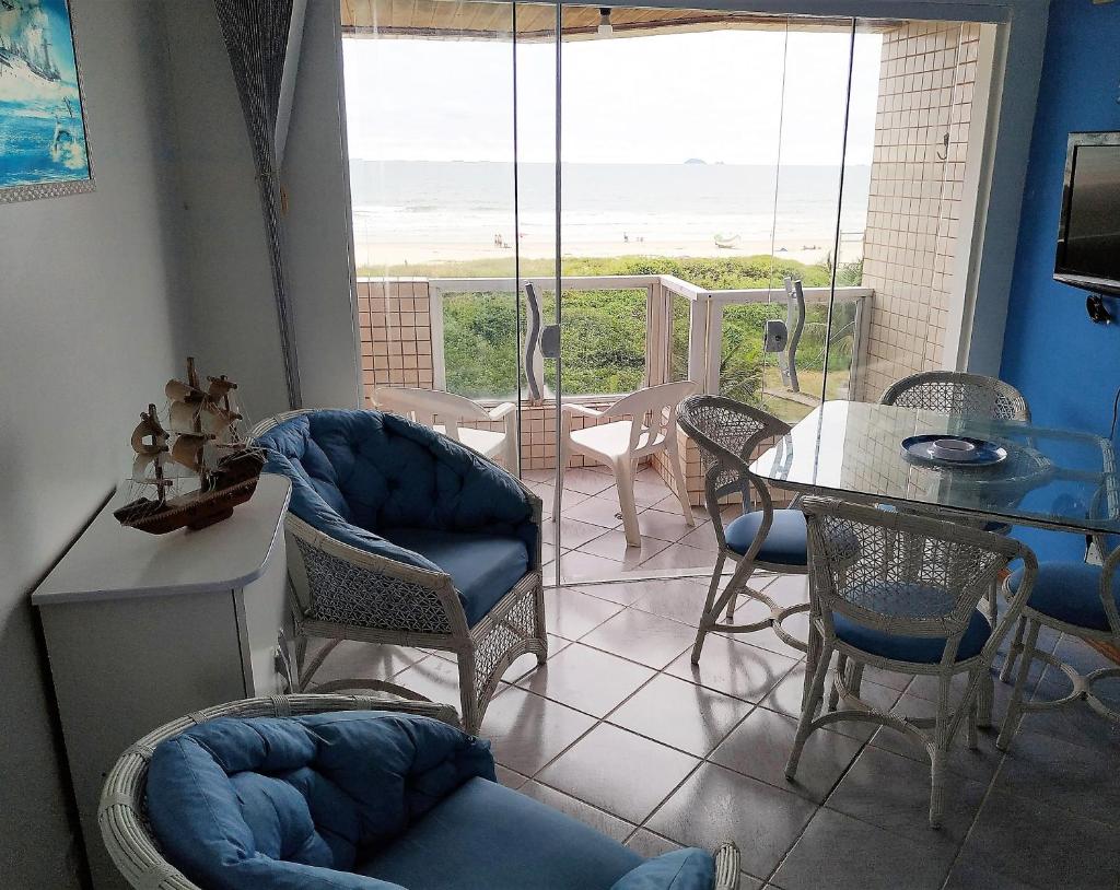Apartamento de cobertura na beira mar e de frente para o mar. Vista maravilhosa. photo 3