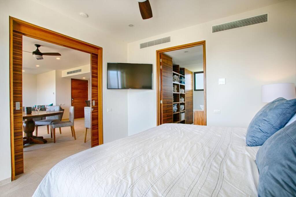Alamar Delta 1-902 with the unbeatable view of Banderas Bay photo 2