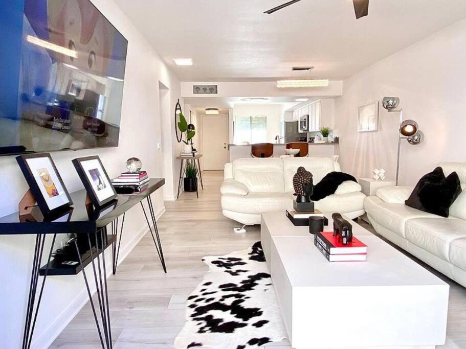Modern 2BR Rancho Mirage Oasis image