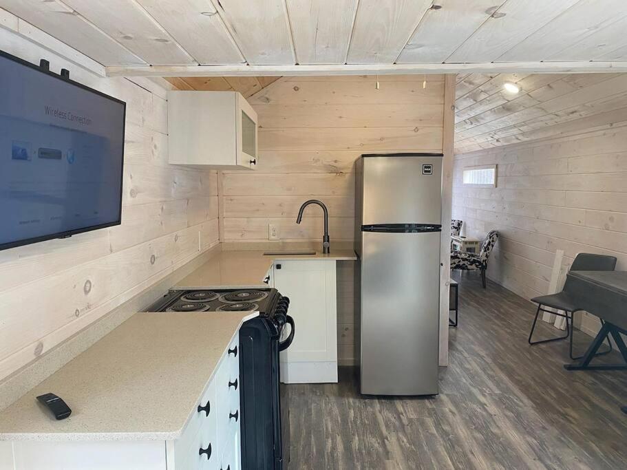 Cottage Core Farmstay @ the TINY HOME photo 3