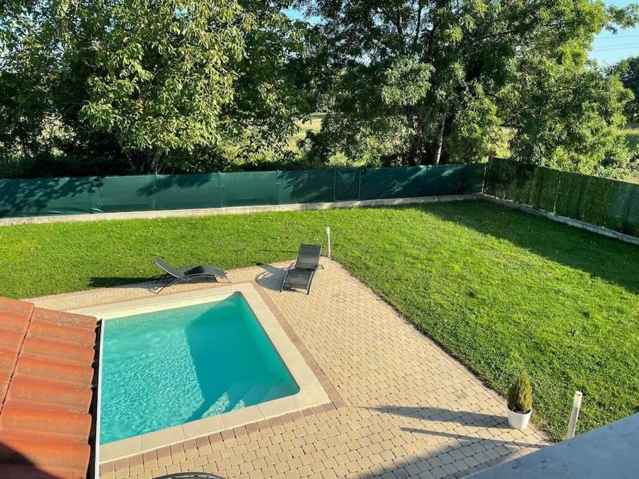 Villa piscine proche de Genève et du Jura photo 2