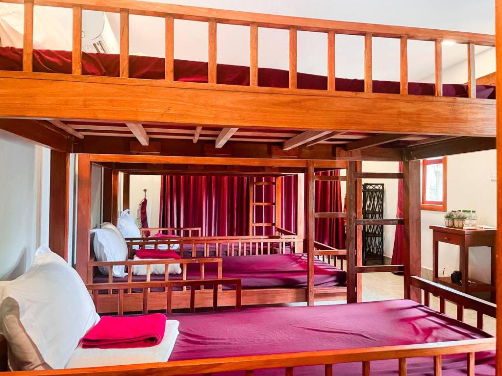 Bamboo Bungalow photo 1