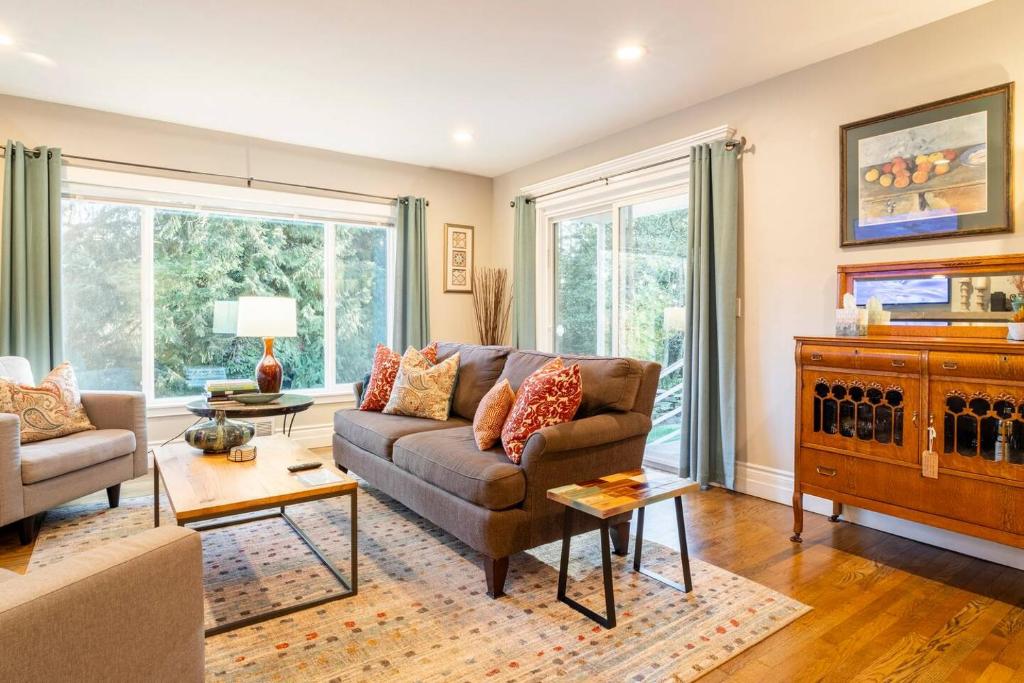 Rustic Chic Cottage near Mill Creek, Snohomish, Woodinville photo 1