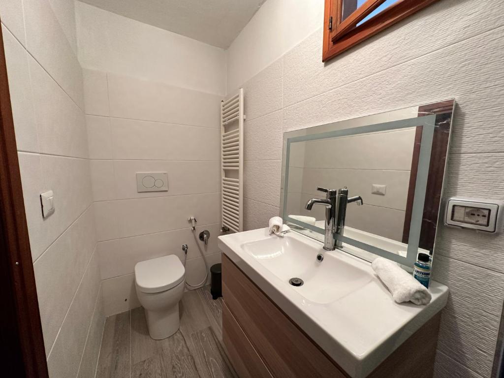Lovely 2 Bedroom in San Gimignano Historic Center photo 1