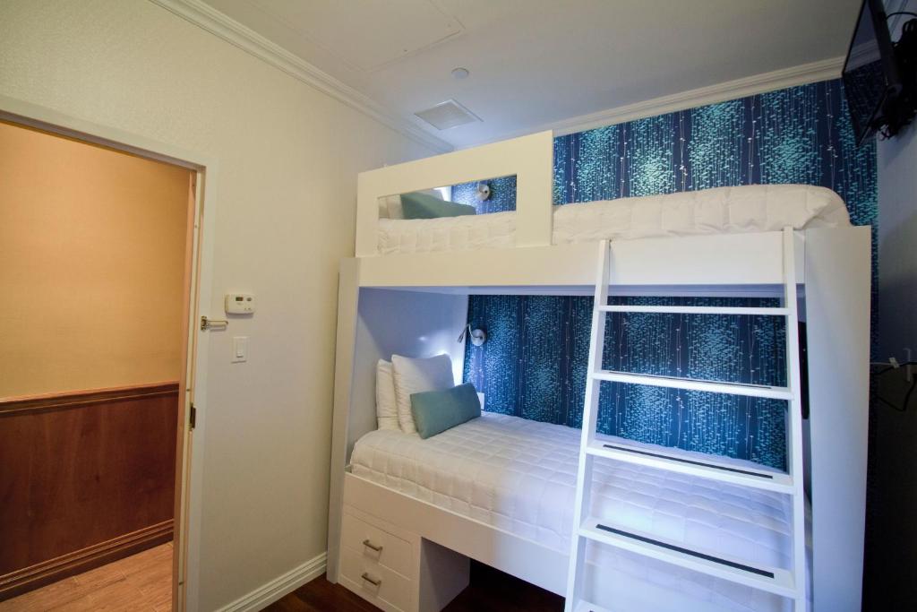 Номер (Номер с двухъярусной кроватью), Belnord Hotel