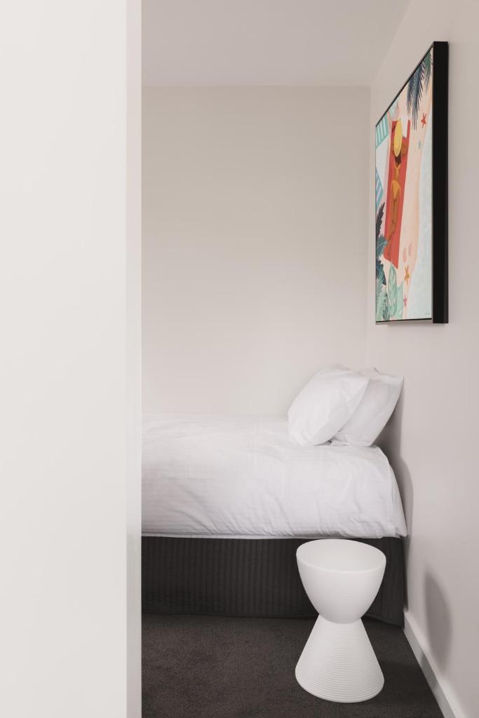 MAC St Kilda Blessington St by Melbourne Apartment Collection - Tap to explore photos