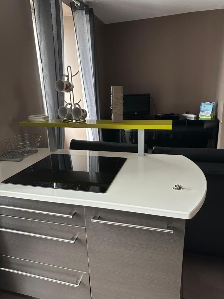 Appartement centre Granville photo 2