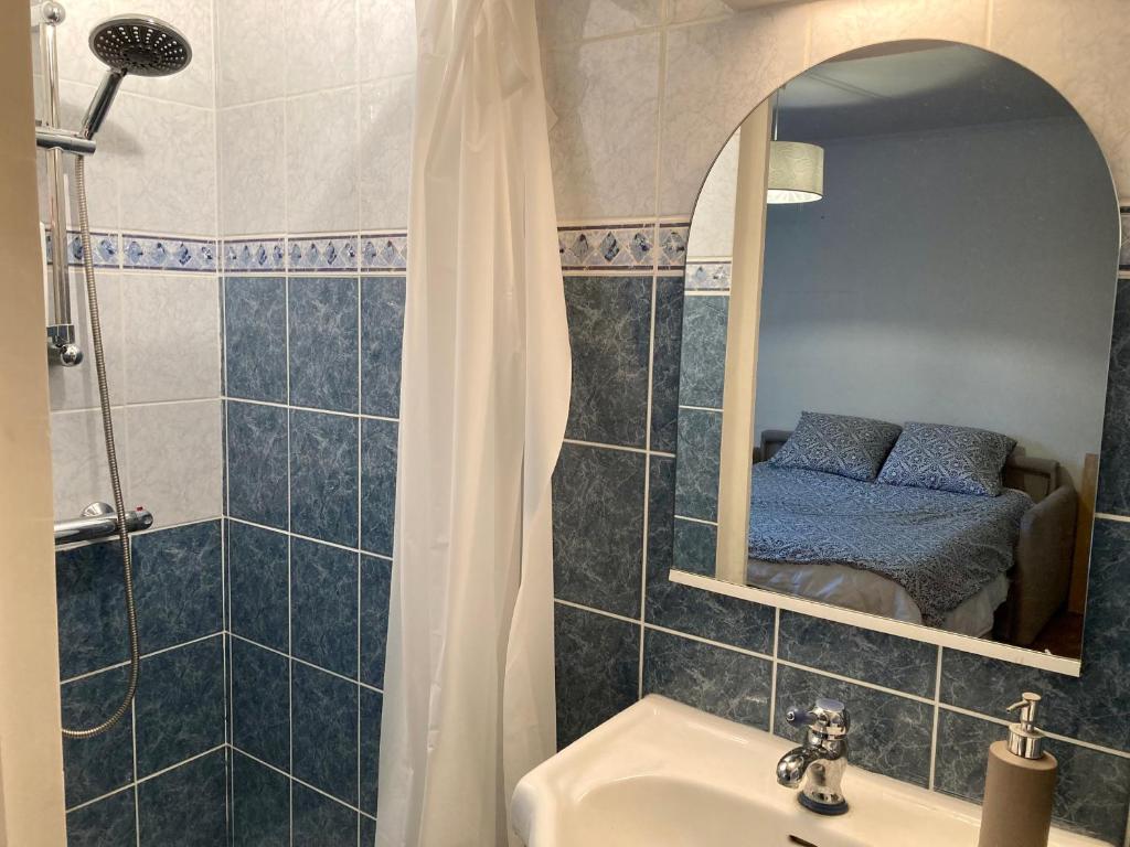 ***NICE BEDROOM NEAR PARIS OG/DISNEY***