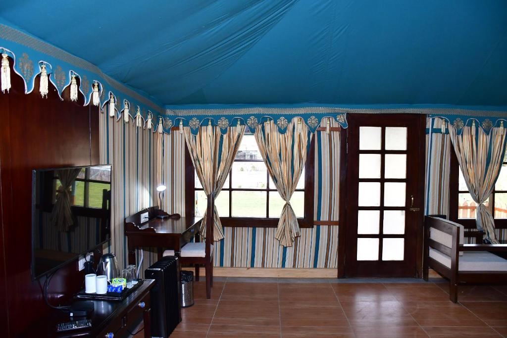 Ananda Resort photo 2