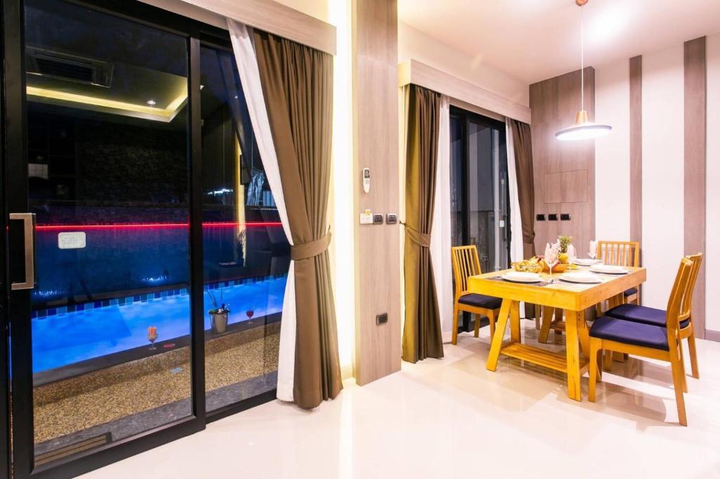 Udomsuk Pool Villa photo 2