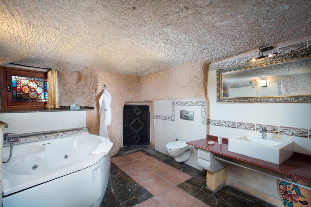 Cappadocia Fairy Chimneys Selfie Cave Hotels - Special Class photo 3
