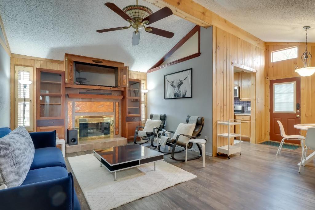 Round Rock Home with Large Yard 20 Mi to Austin! photo 3