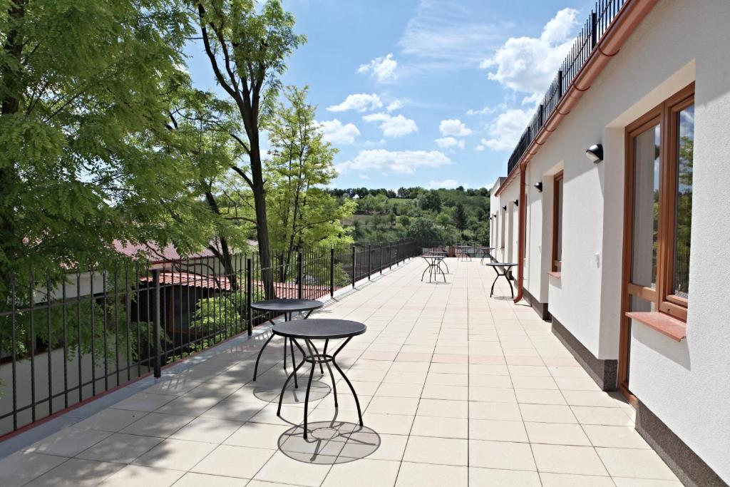 Hotel Kaskáda - resort Hotel Kurdějov & Art Wine Hall - Tap to explore photos