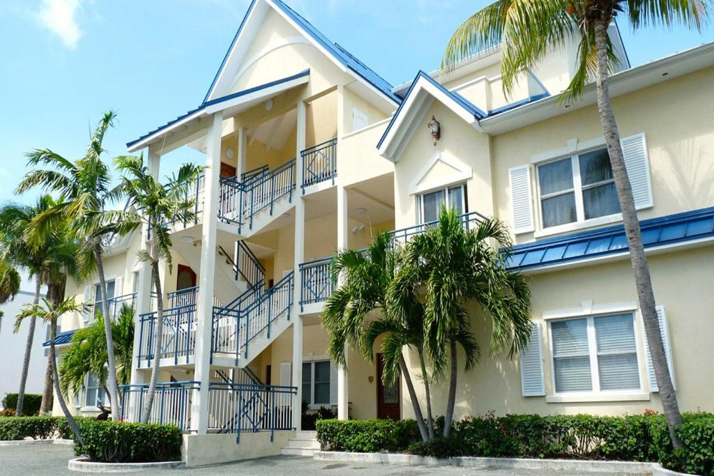 Carpe Diem 3 BR Condo photo 1
