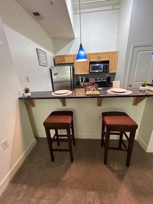 Charming 2Bd/2bth Retreat in Downtown Richmond photo 3