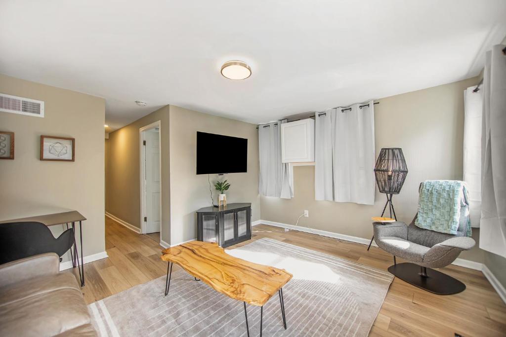 The Homey Haven - New Corporate Home Downtown photo 1