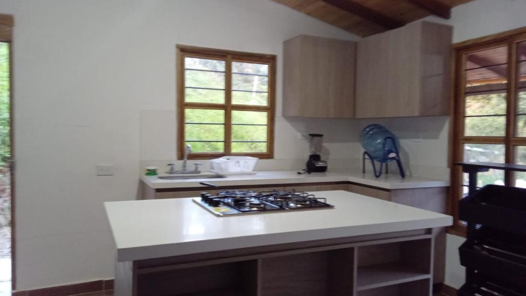 Cabaña Almonte Aviturismo Pet Friendly 35 minutos de Medellín photo 1