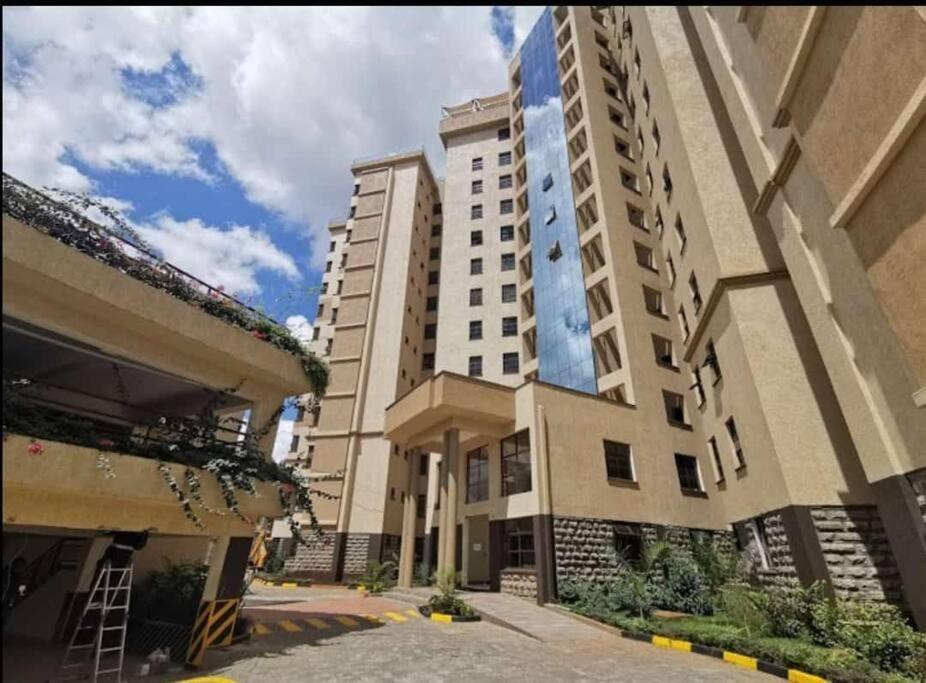 Madaraka 2 Bed apartment with Rooftop pool.