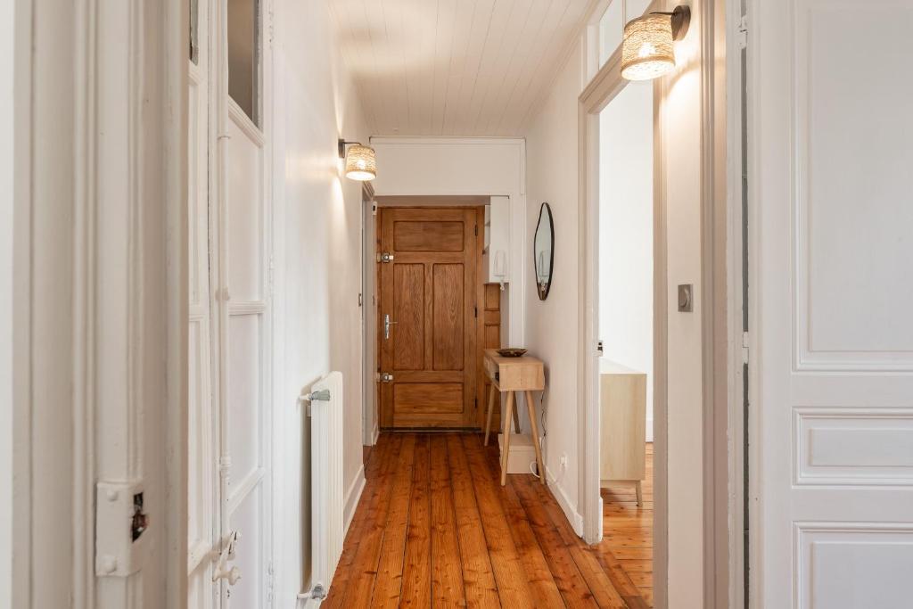 Appartement spacieux et chaleureux coeur de ville photo 2