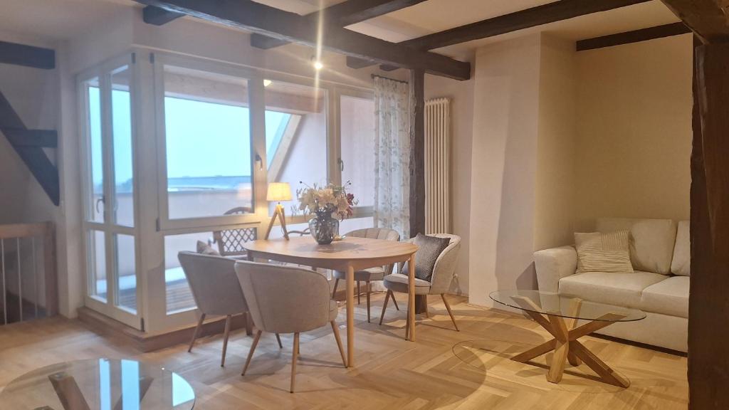 Stadtpalais Bellevue-Suite 3- Zimmer- Maisonettewohnung mit Dachterrasse maximal 4 Personen photo 1