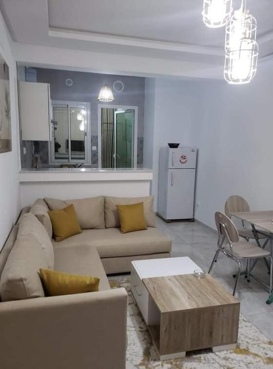 Appartement S+1 cité Elwahet